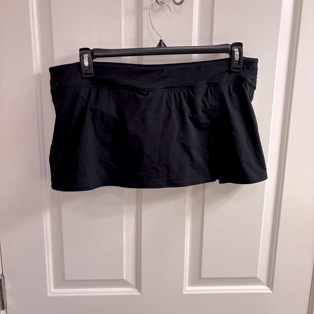 Lands’ End Black Mini Swim Skirt, 16